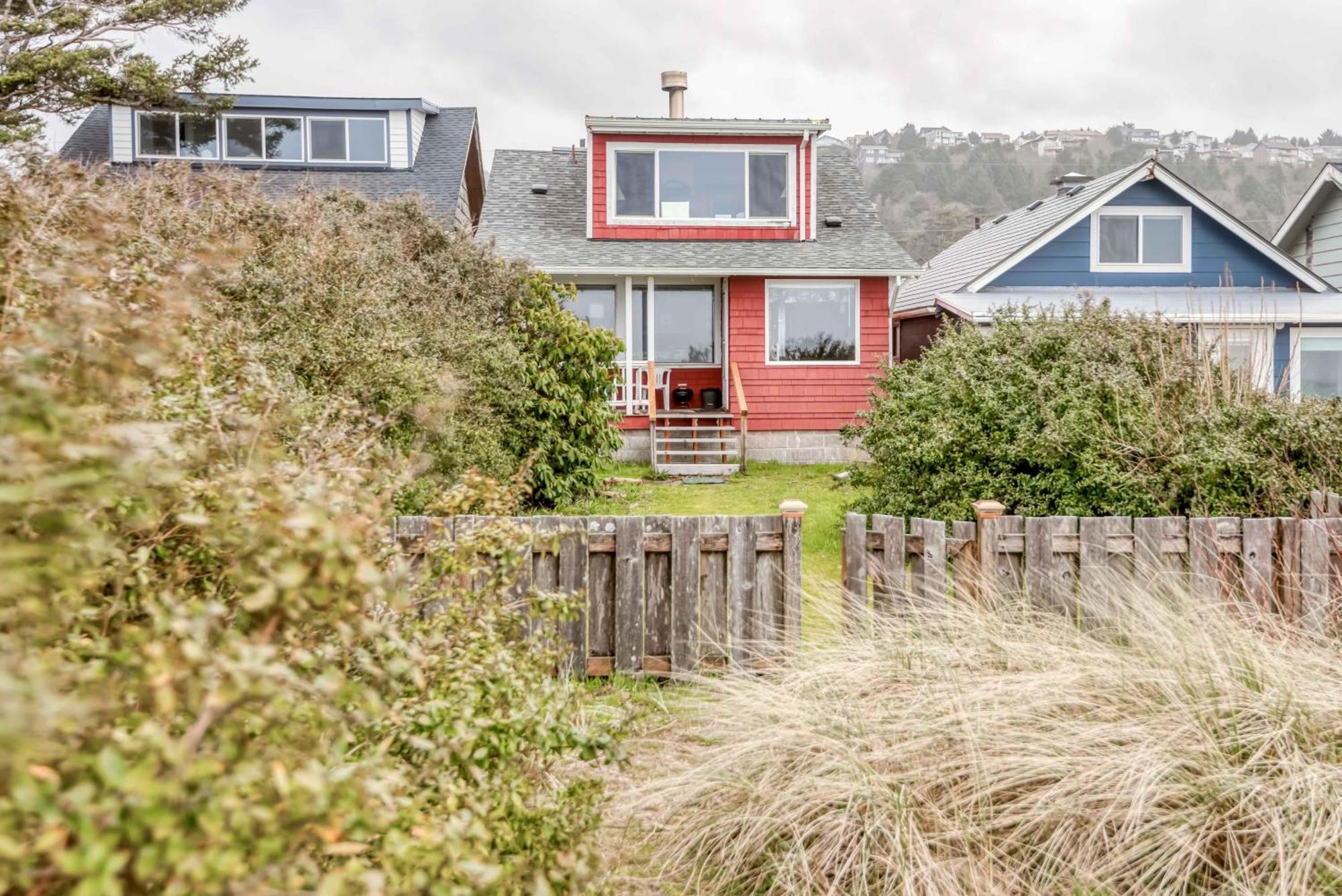 The Hamptons Villa Rockaway Beach Exterior photo